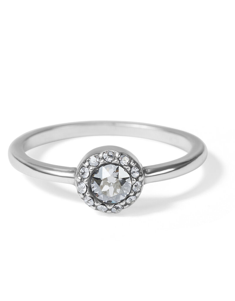 Illumina Solitaire Ring