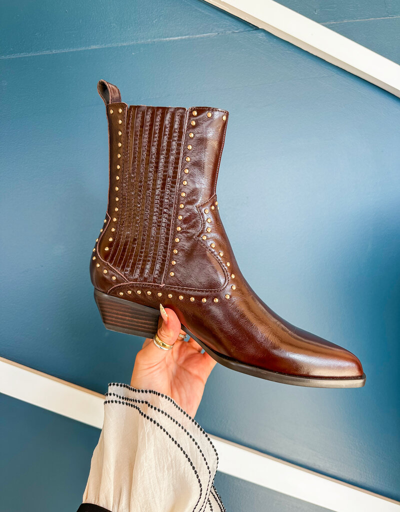 J.HOFFMAN'S Thomas Stud Boot in Black Cherry