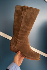 J.HOFFMAN'S Romie Boot in Chocolate Suede