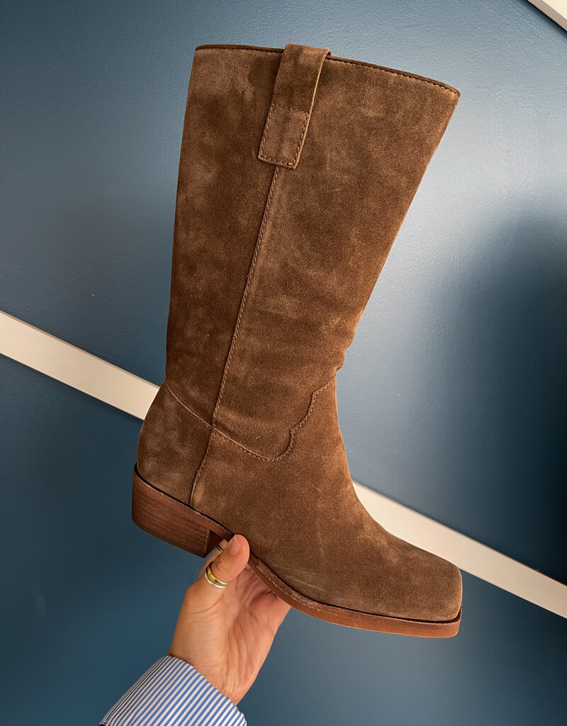J.HOFFMAN'S Romie Boot in Chocolate Suede