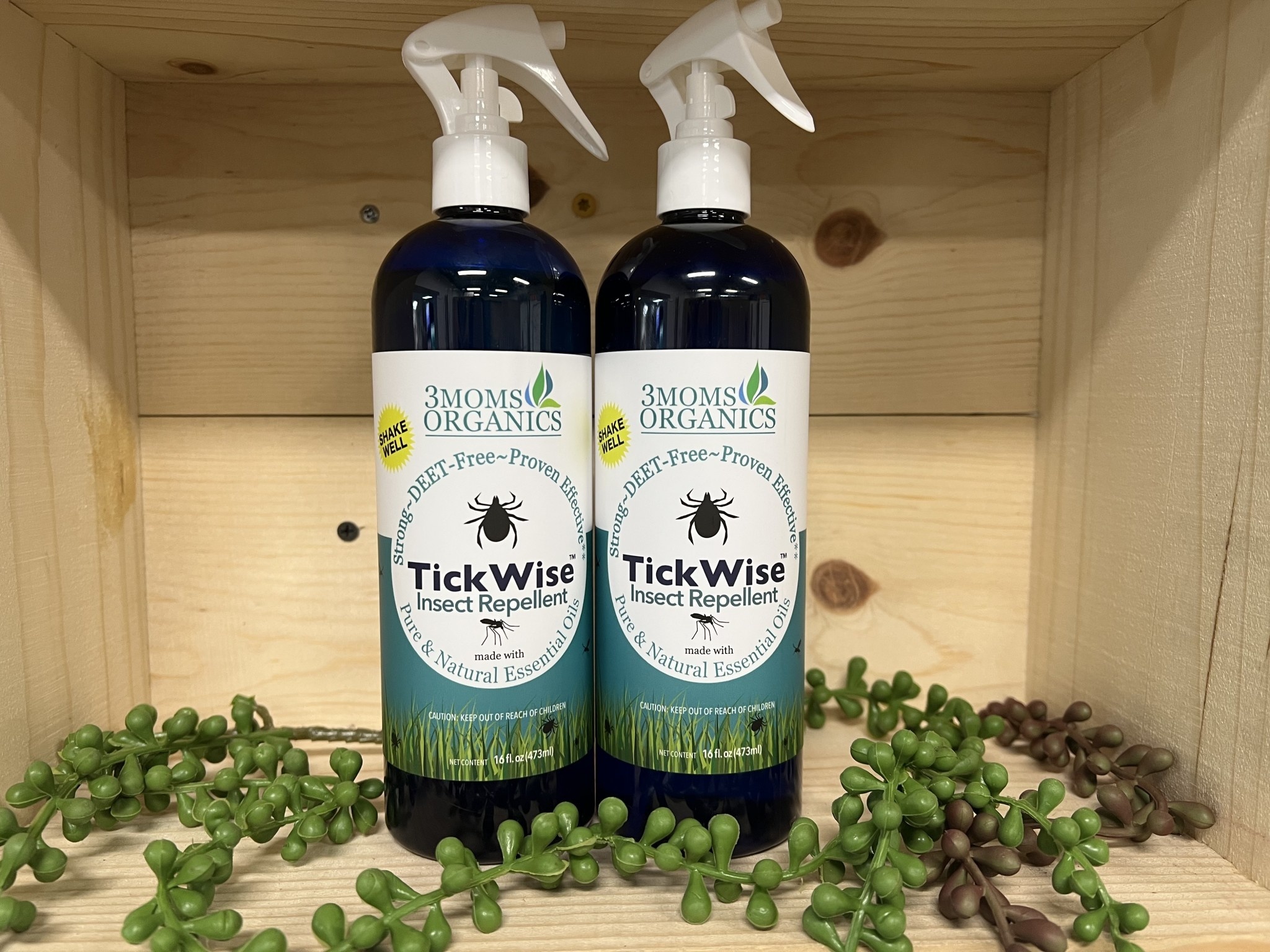 3 Moms Organic 3 Moms Organic - 16oz. Flea & Tick & Insect Repellant