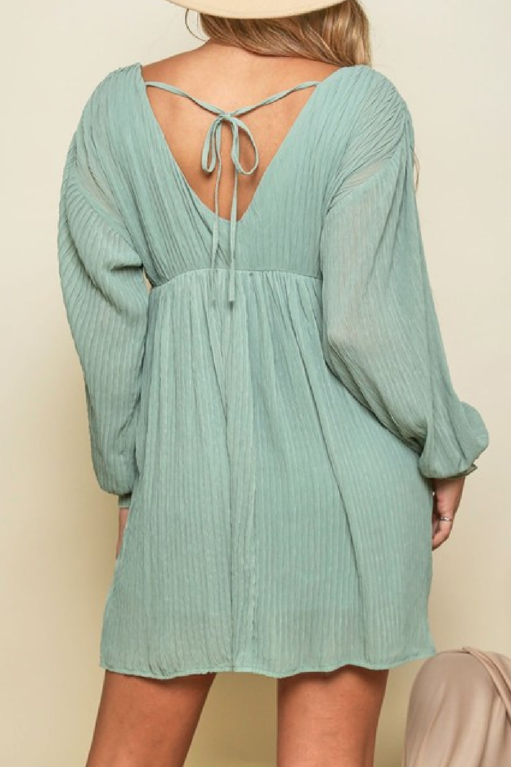 Peach Love CA Long sleeve textured dress