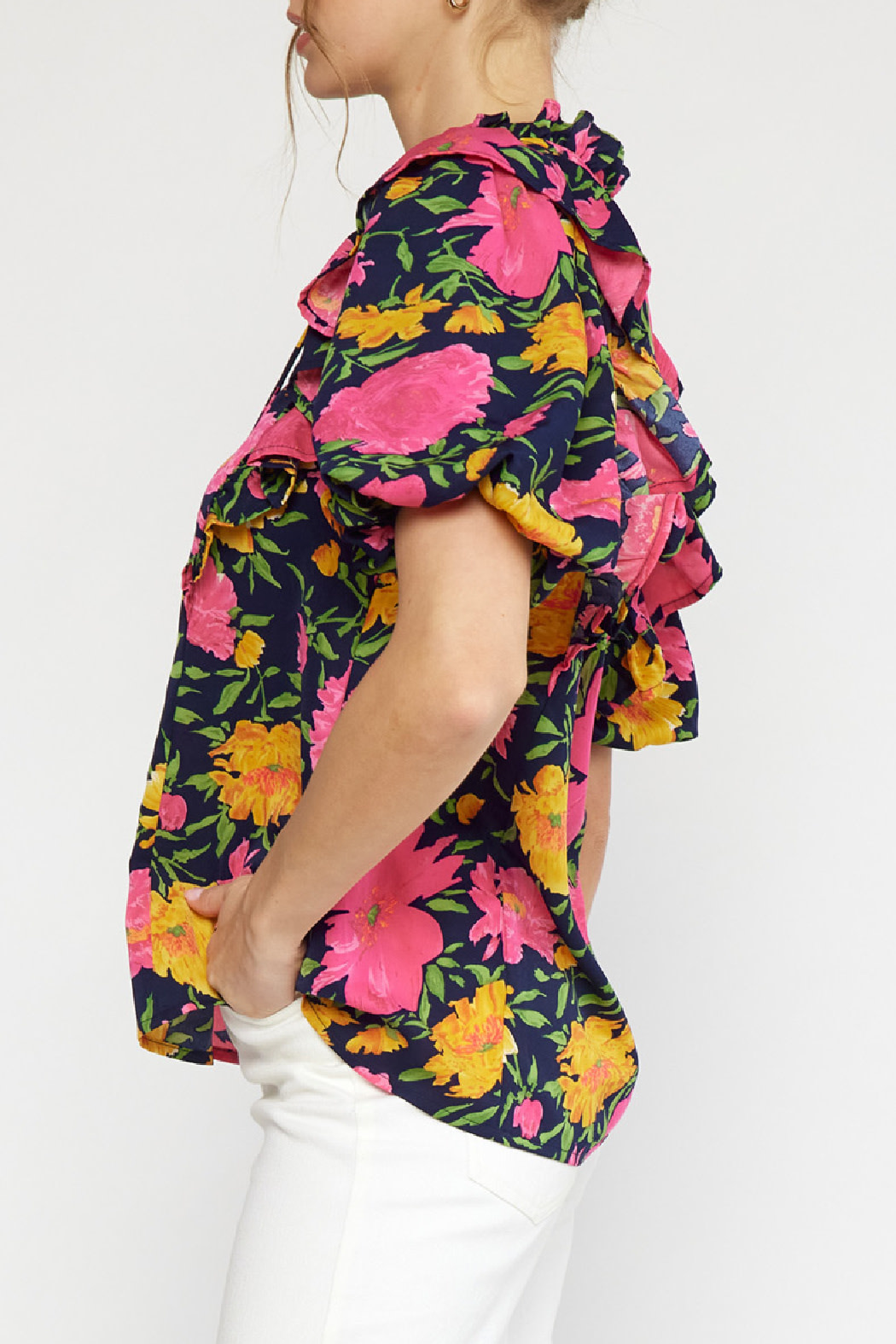 Entro Floral v-neck puff sleeve top