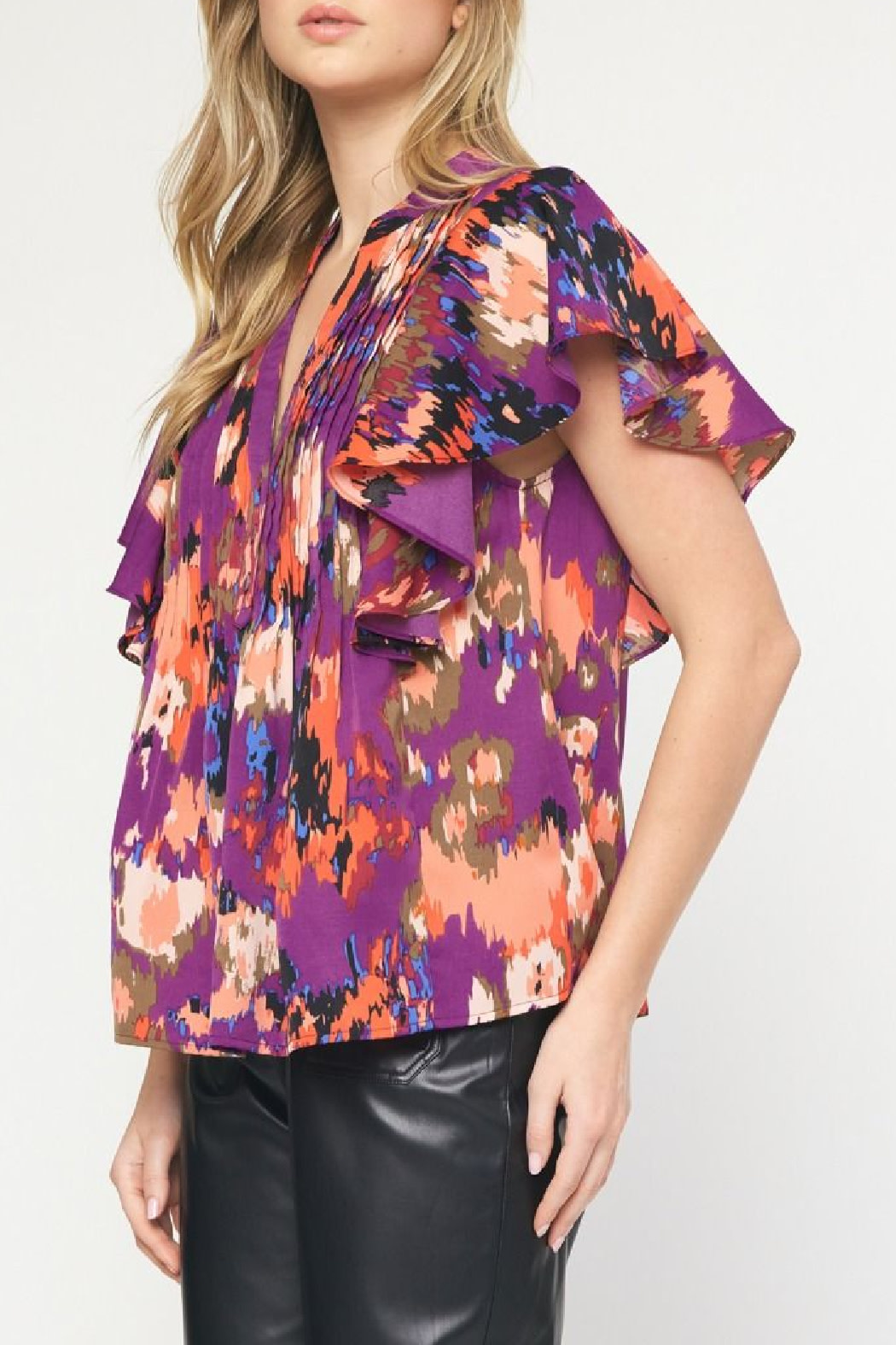 Entro Printed v-neck ruffle sleeve top