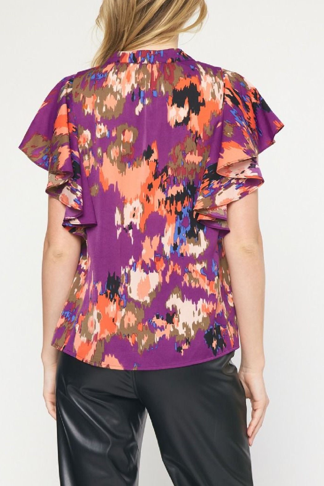 Entro Printed v-neck ruffle sleeve top
