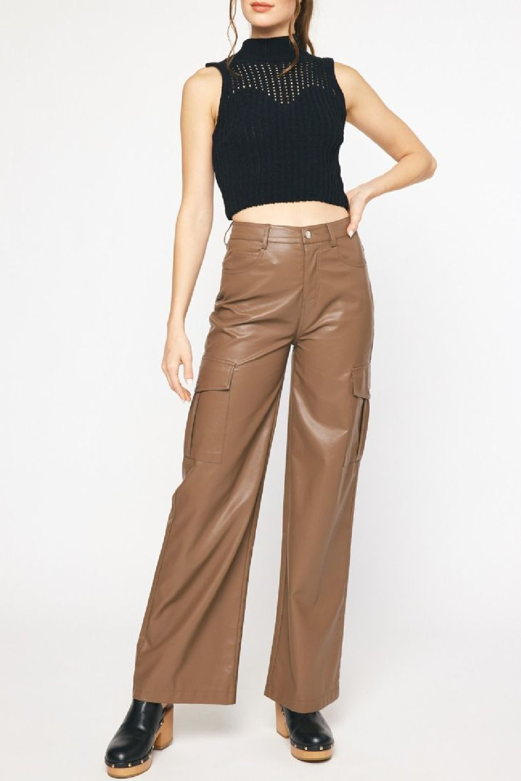 Entro Cropped mock neck top