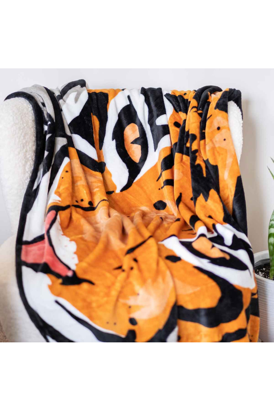 The Royal Standard Eye of the Tiger Blanket Throw