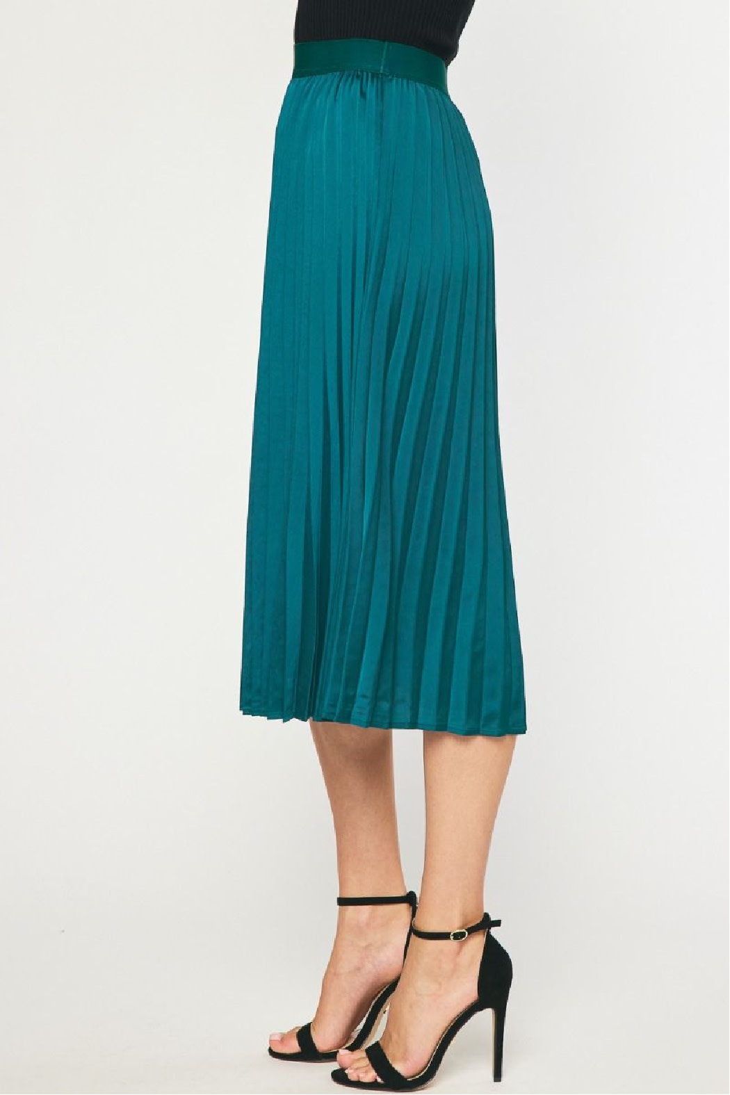 Entro Pleated Midi Skirt