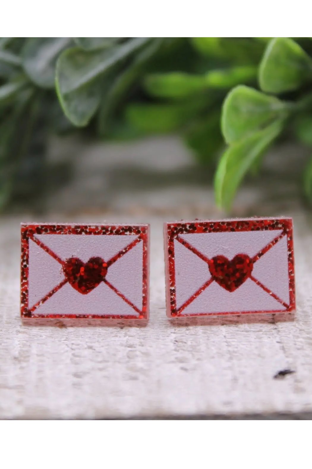 Trend Boutique Heart envelope stud earrings