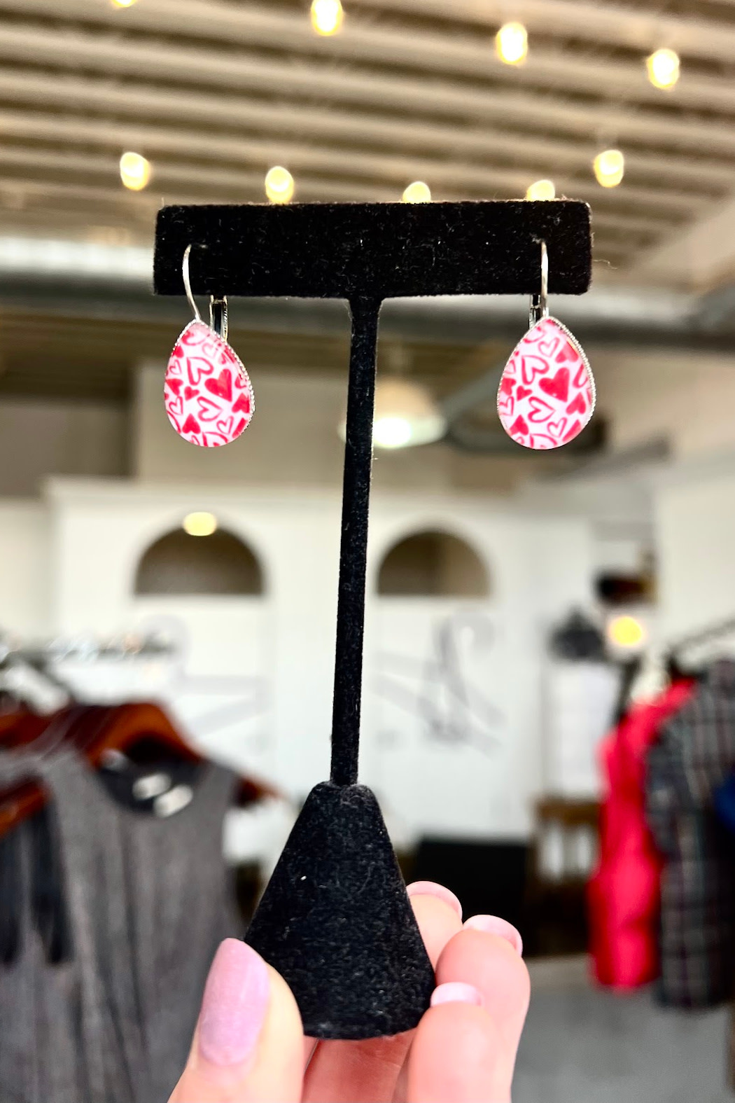 Trend Boutique Doodle hearts french lever earrings
