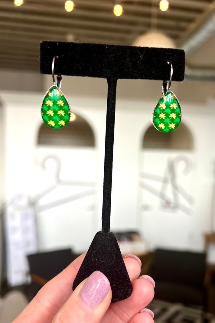 Trend Boutique Clovers french lever earrings