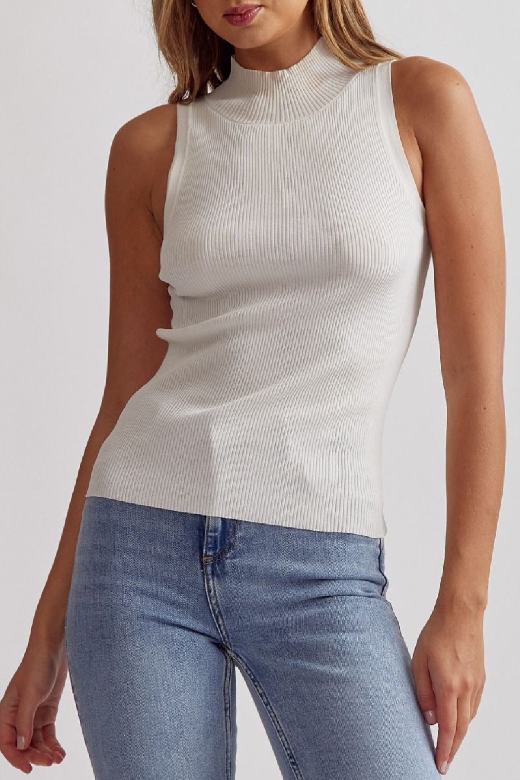 Entro Sleeveless Mock neck Ribbed top