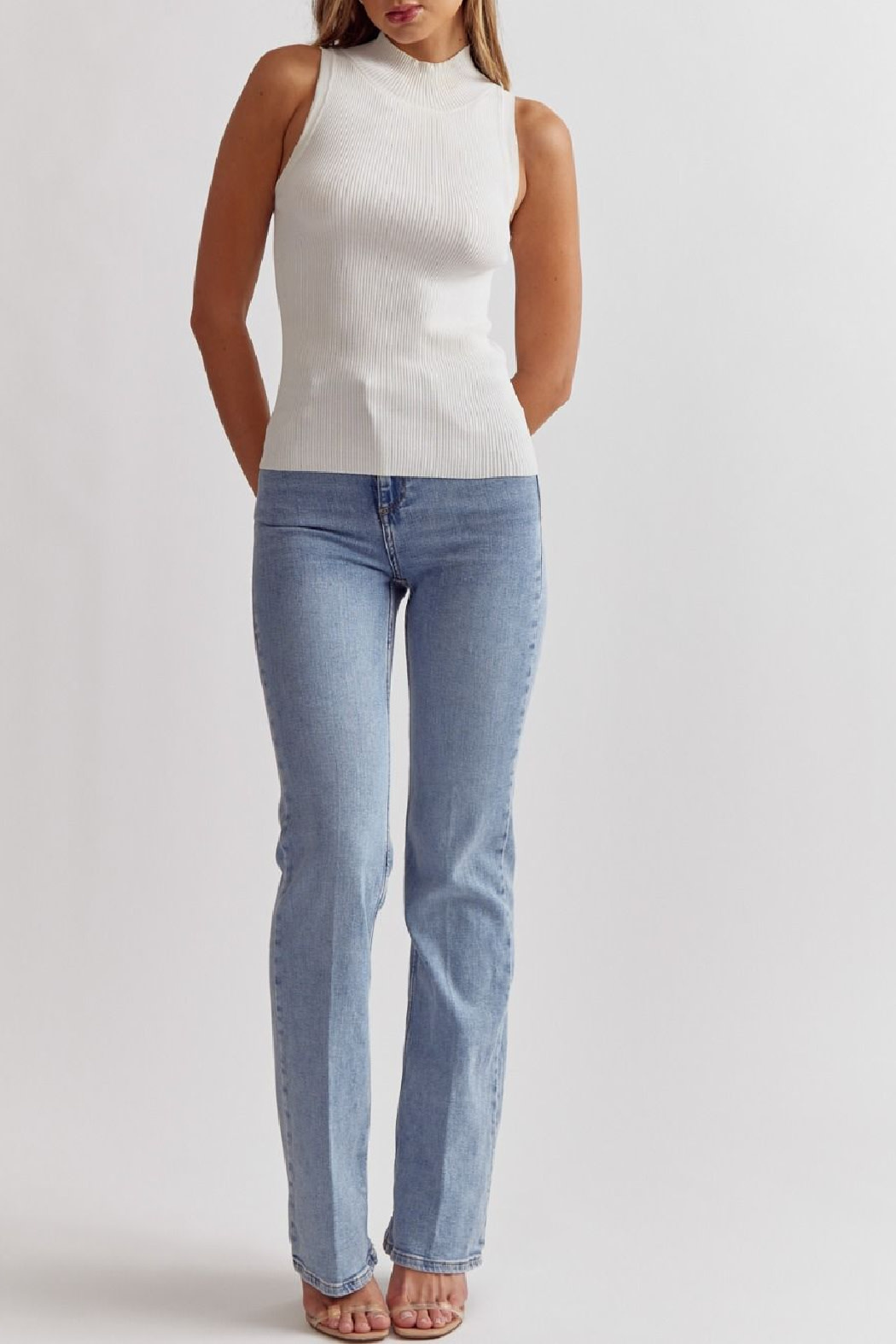 Entro Sleeveless Mock neck Ribbed top