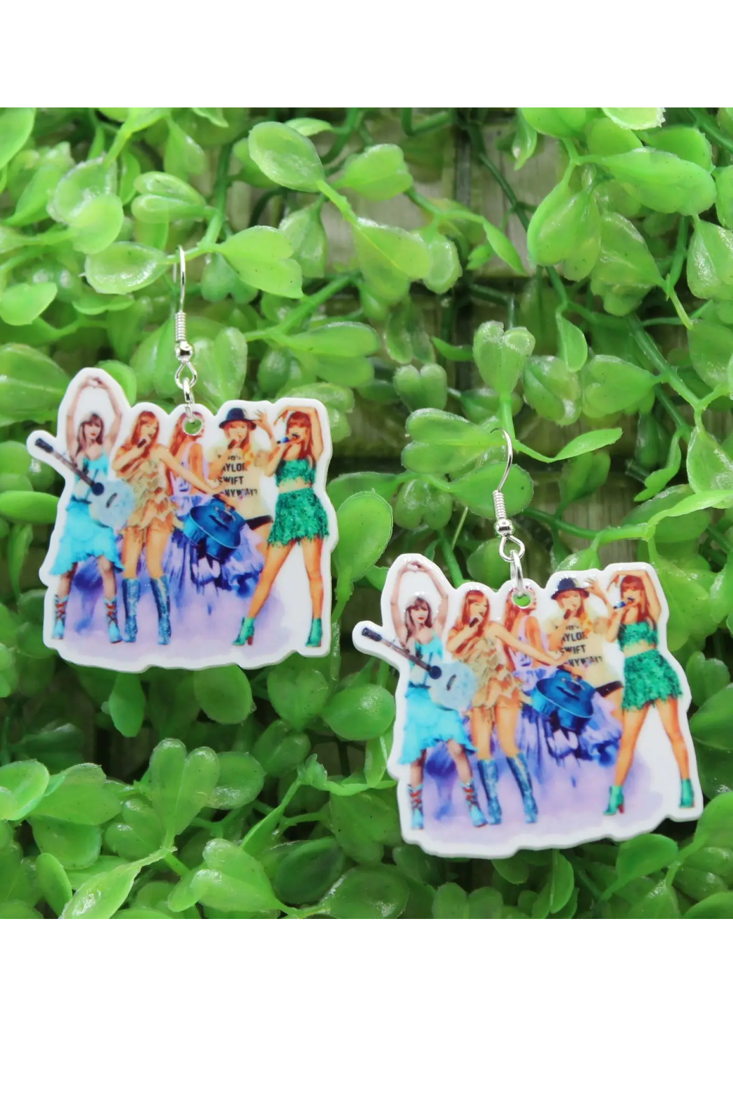 Trend Boutique Taylor versions dangle earrings