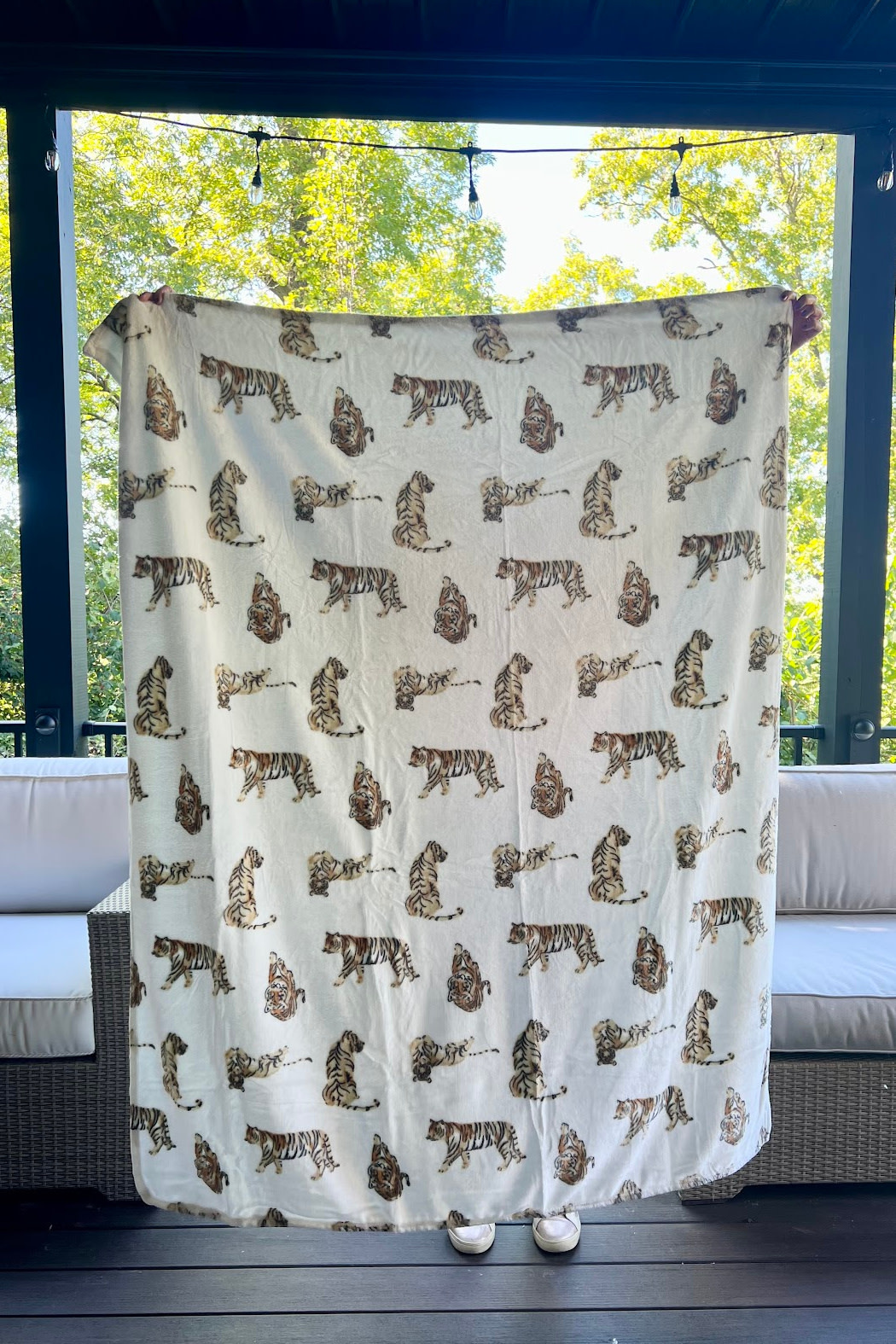 The Royal Standard Bengal Tiger Blanket Throw