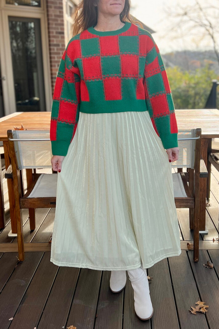Peach Love CA Colorblock Cropped Sweater