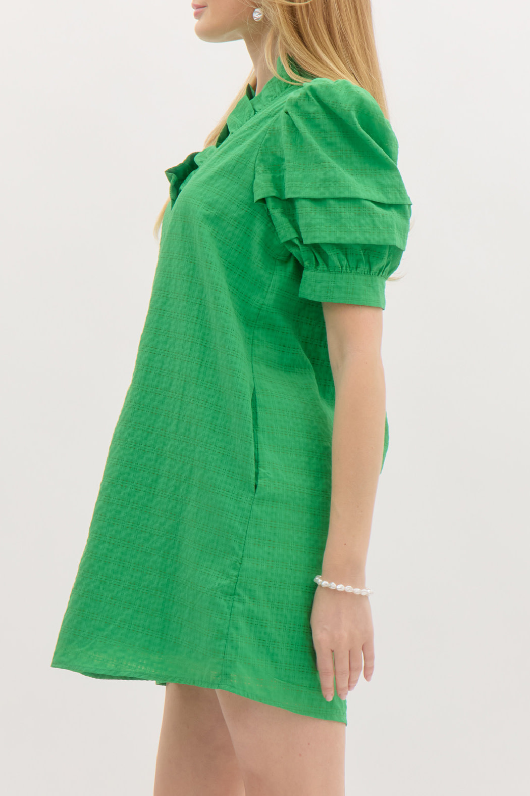 Entro Solid Puff Sleeve Dress