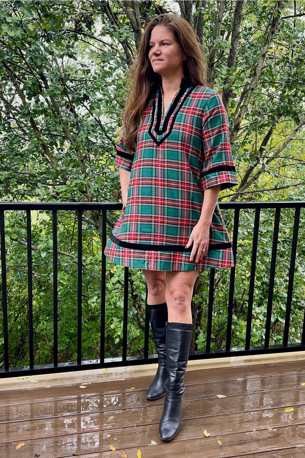 Entro Plaid velvet trim dress