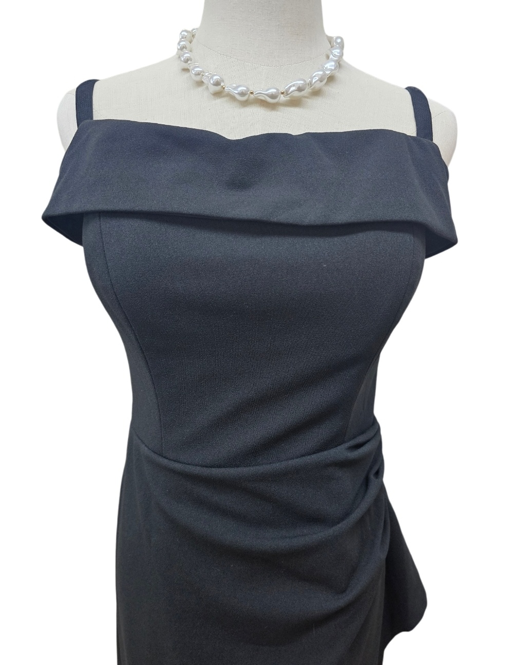 Miss Anne Black Bosna Maxi Dress