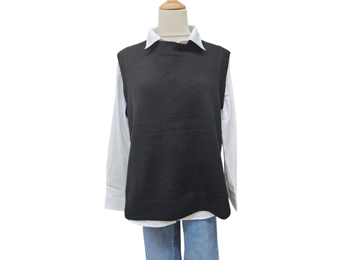 Luna Sky Tabard Recycled Yarn Vest - Black