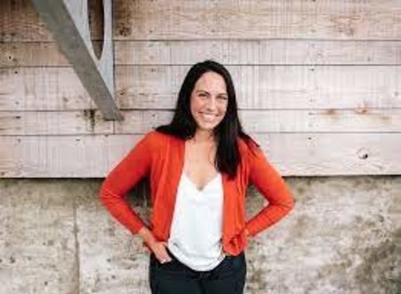 Meet the Artist - Vanessa Lanza