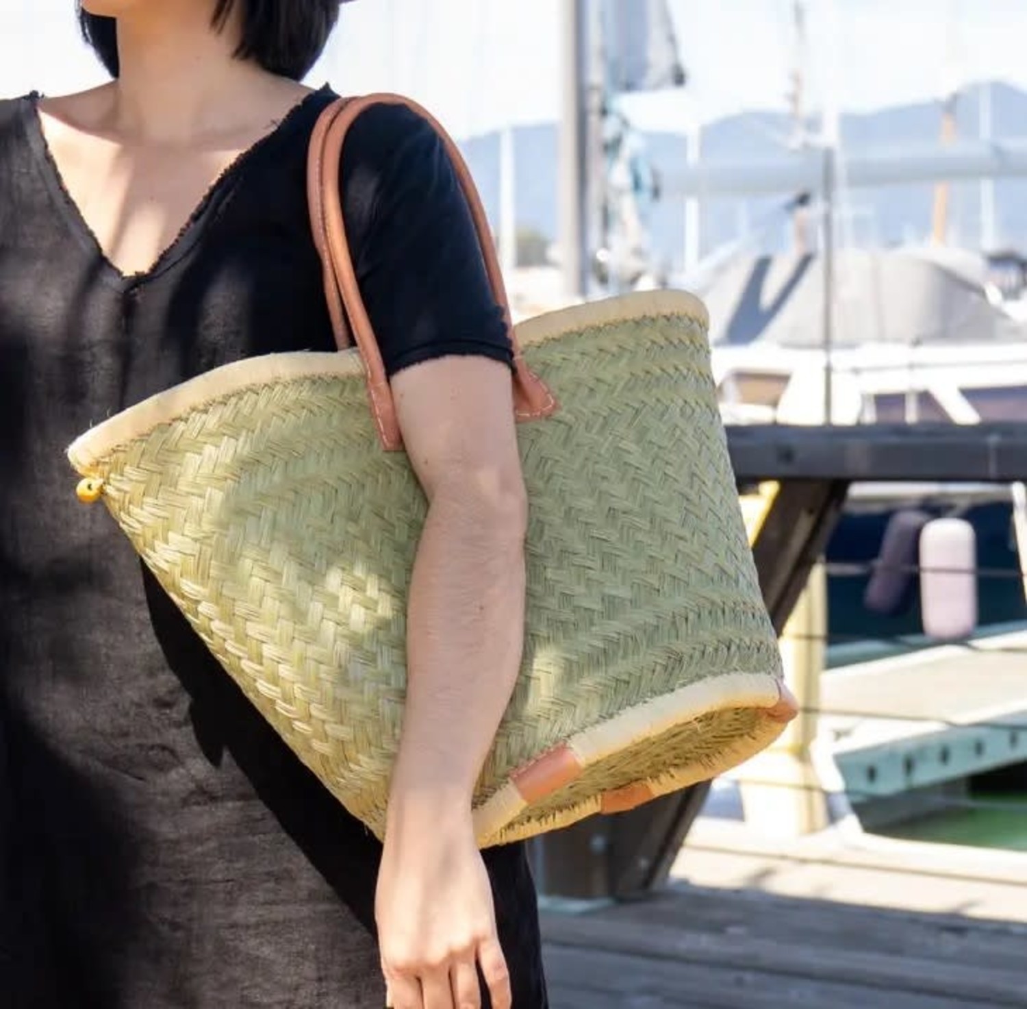 Round Straw Basket / Bag