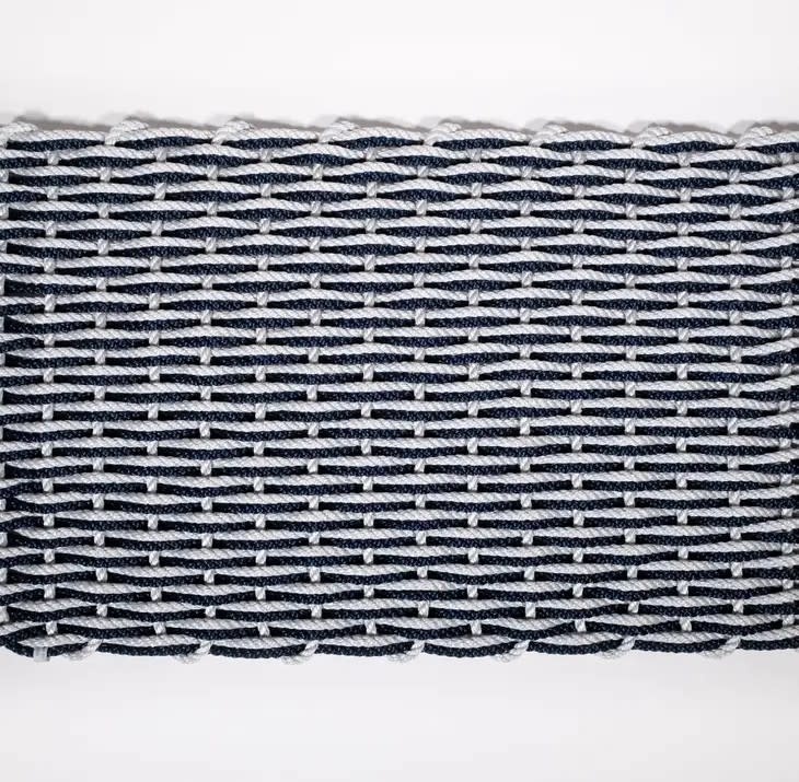 https://cdn.shoplightspeed.com/shops/641068/files/55654545/the-rope-co-rope-doormat-fog-gray-navy-large.jpg