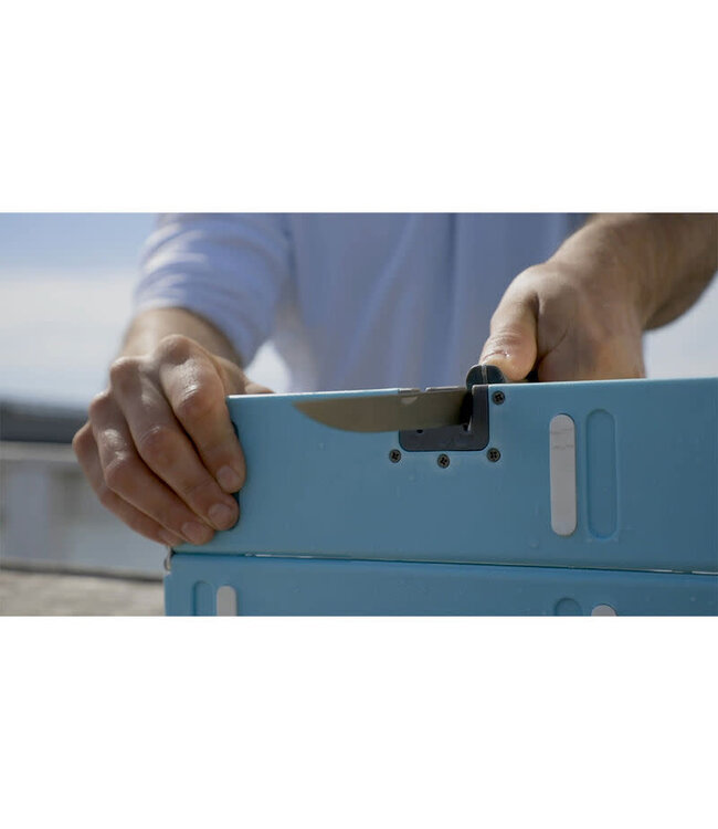 Toadfish Toadfish Folding Cutting Board w/Built in Knife Sharpener - Teal