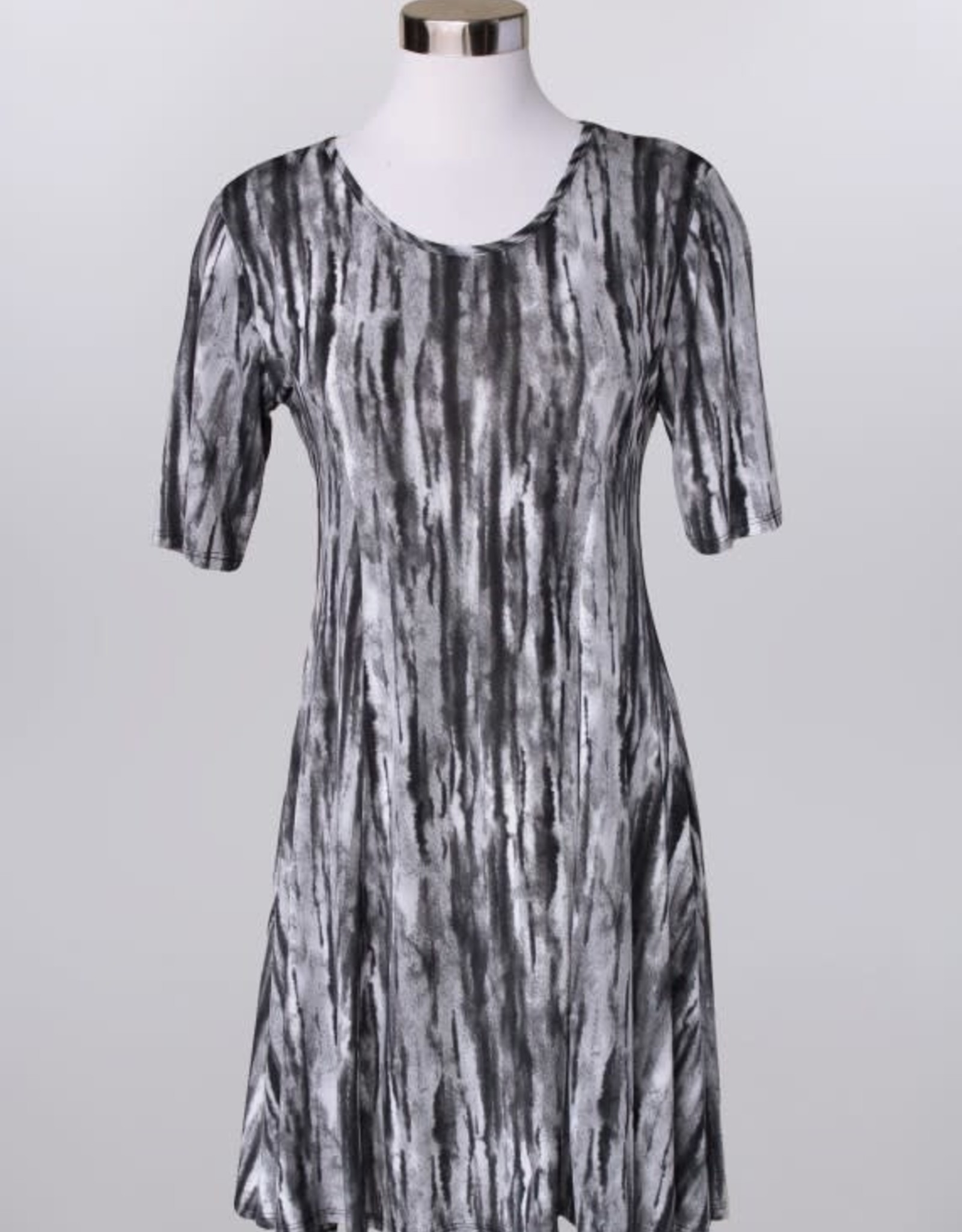 - Black/Grey/White Printed Short Sleeve Dress