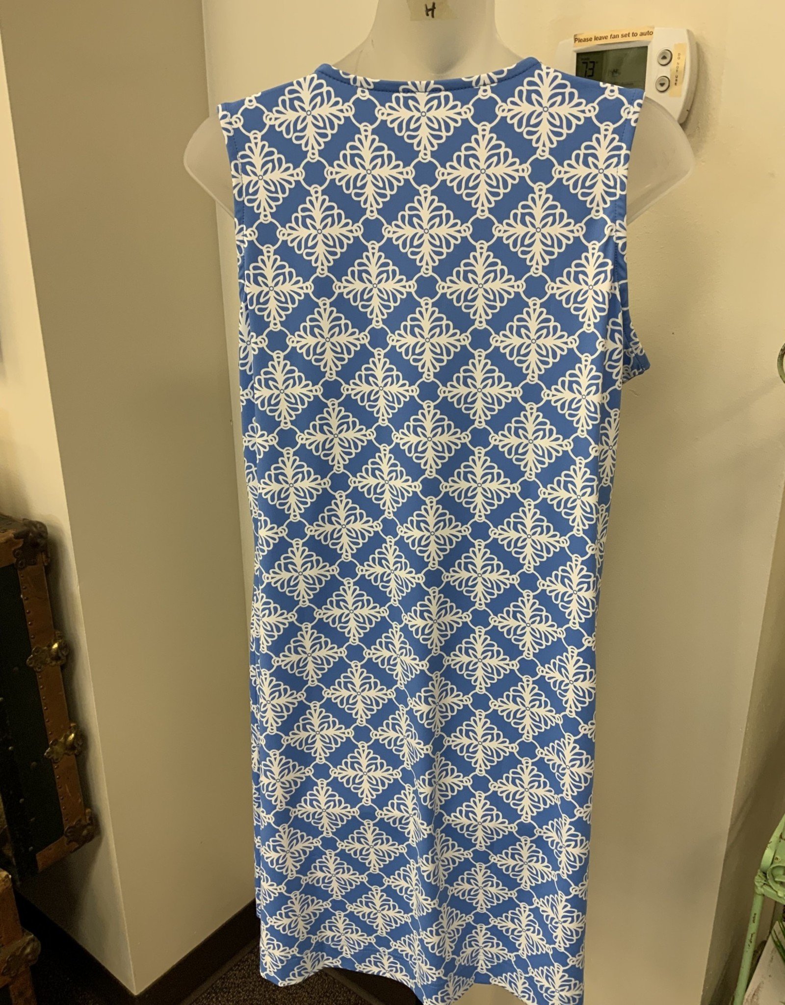 Lulu B Blue/White Design Print Sleeveless Dress w/V-Neck