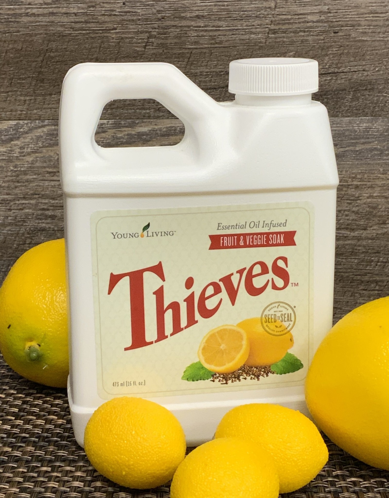 Thieves Fruit & Veggie Soak 16oz