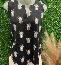 Lulu B Black/White Pineapple Print Sleeveless V-Slit Top