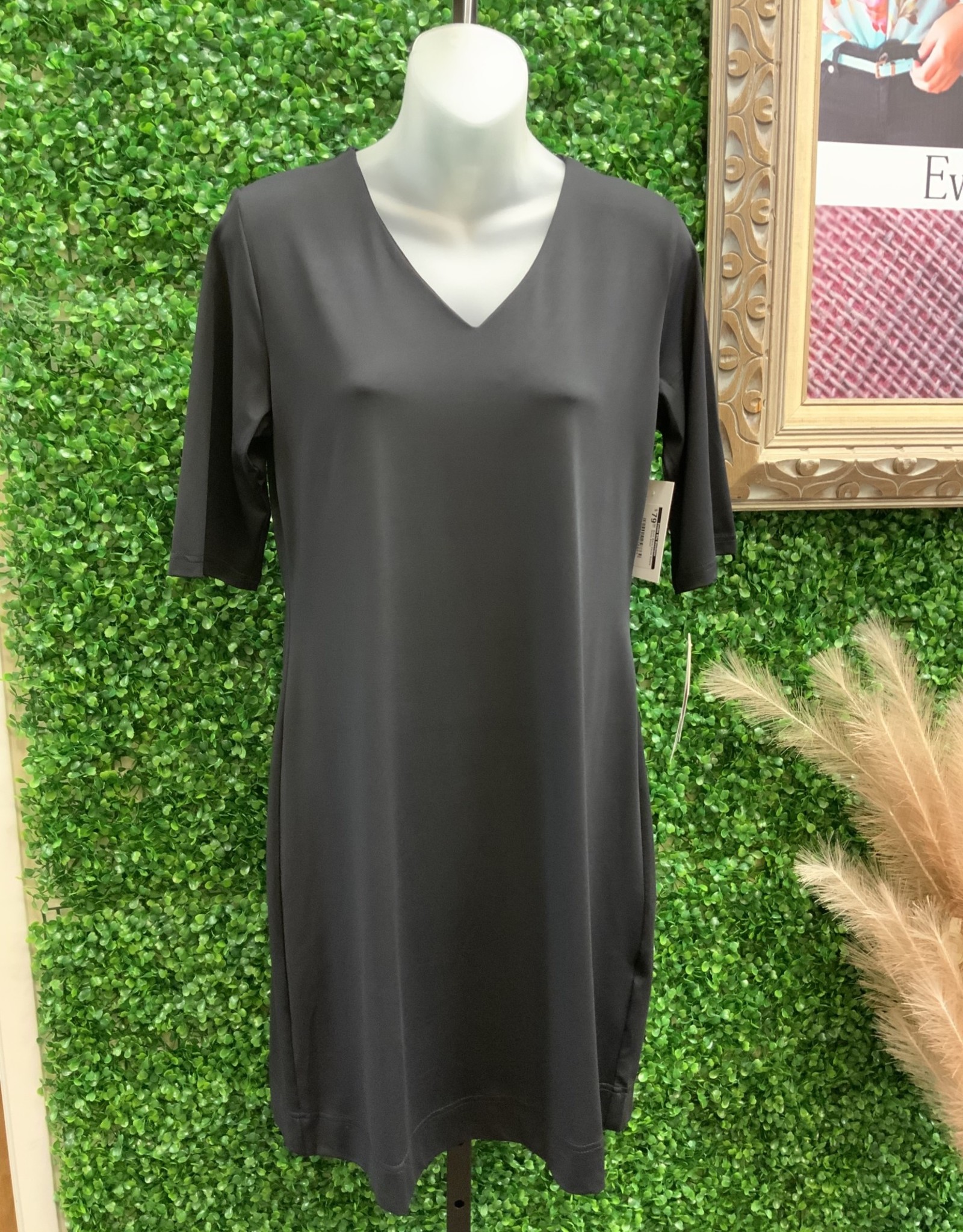 Lulu B Solid Black Elbow Sleeve Dress