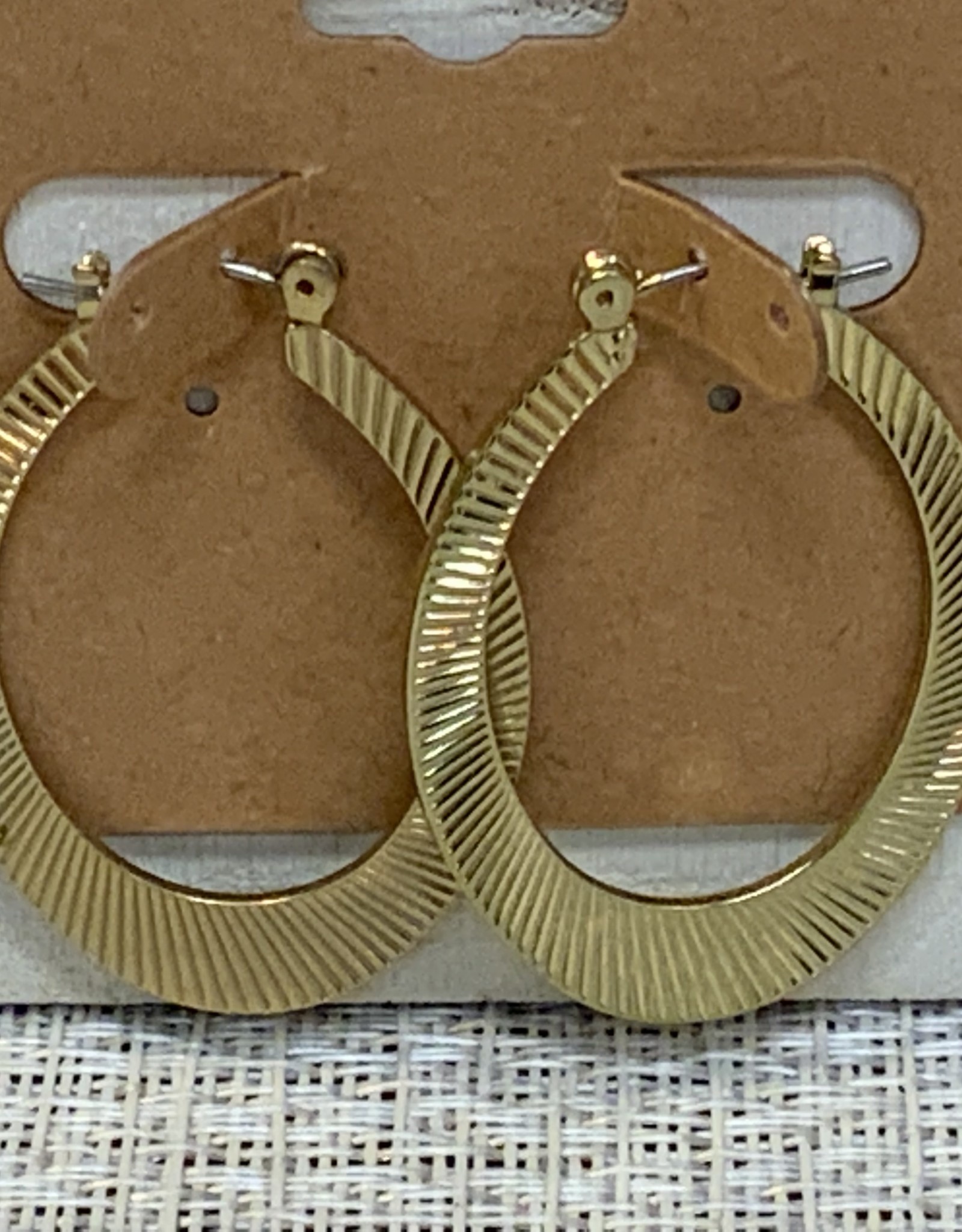 Gold Flat Oval Hoop w/Line Texture Post Earring