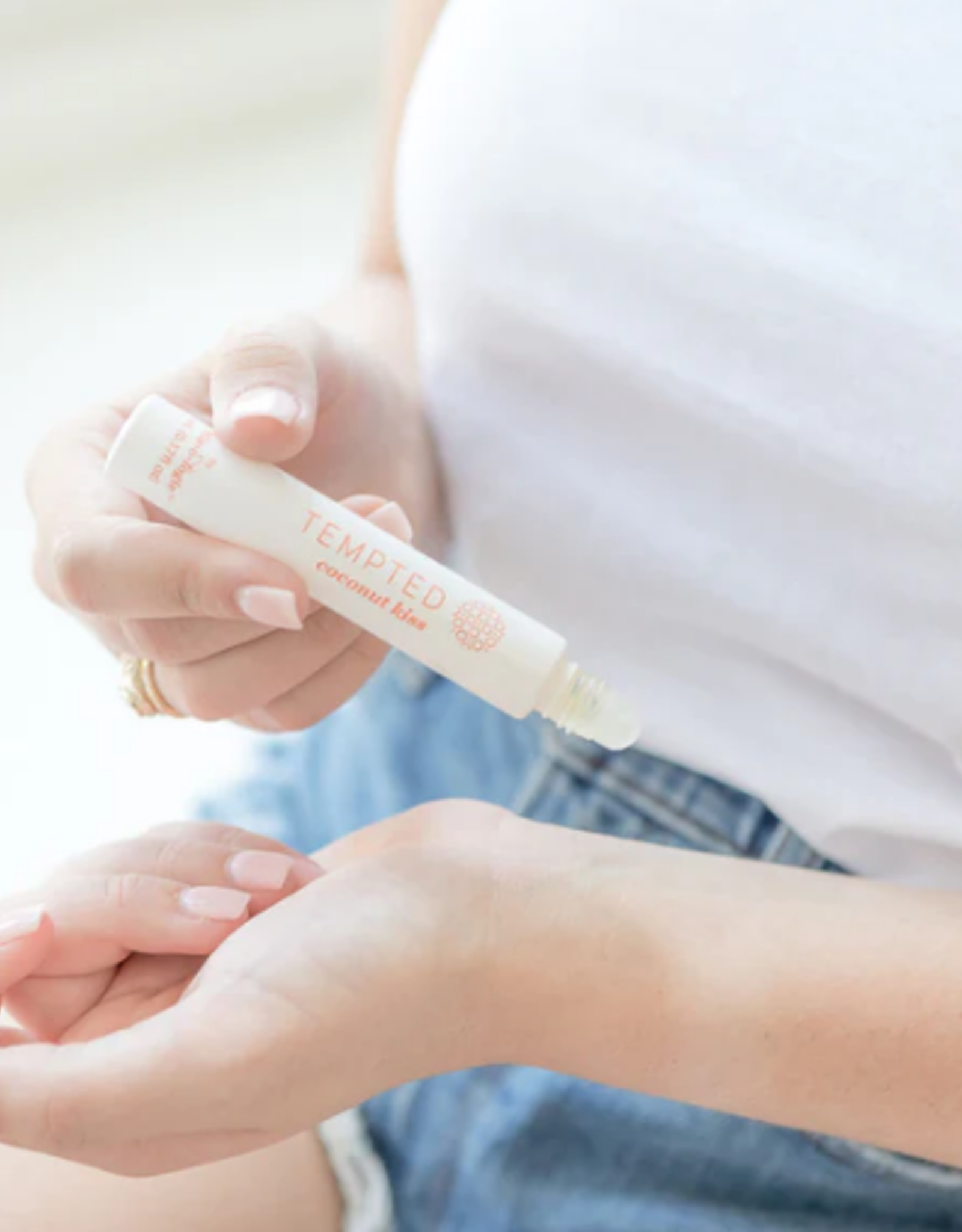 Mixologie Mixologie Roller Ball Perfume Oil Tempted (Coconut Kiss)