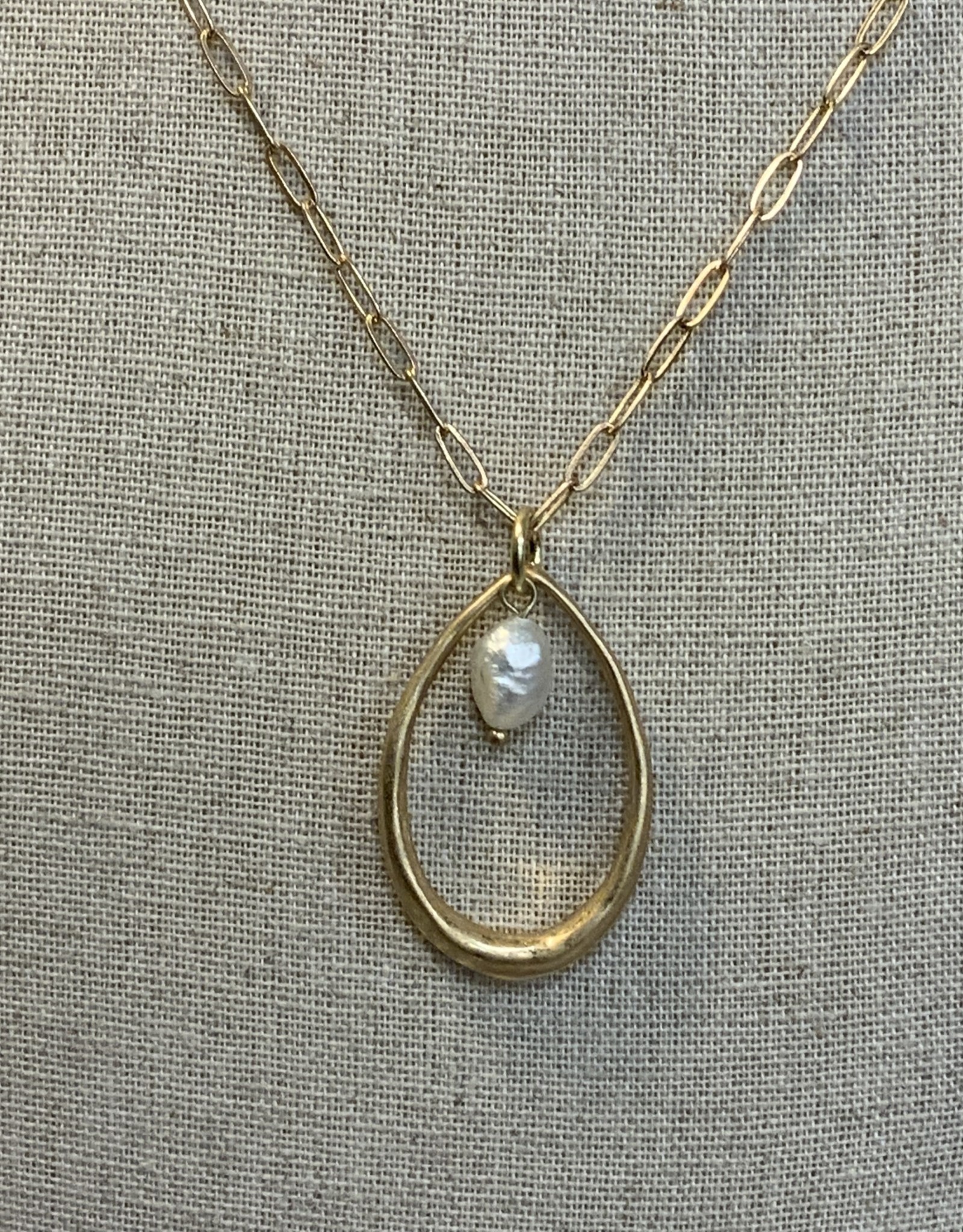 Oval Chain Link Pendant