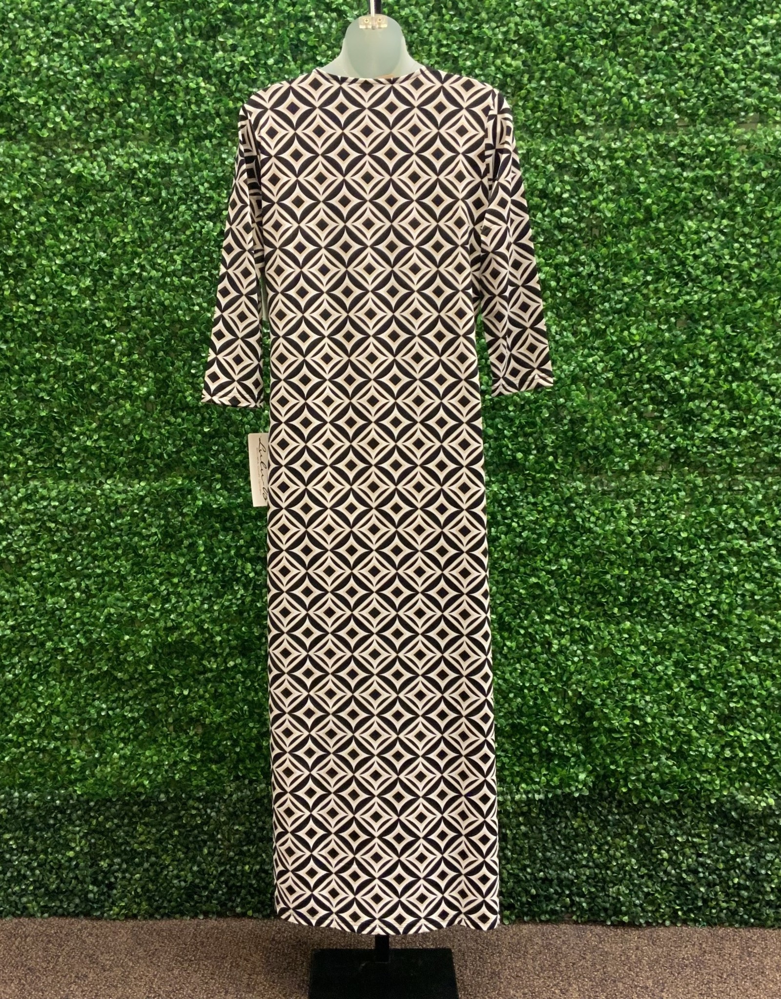 Lulu B Gold/Black Square Print V-Neck 3/4 Sleeve Maxi Dress
