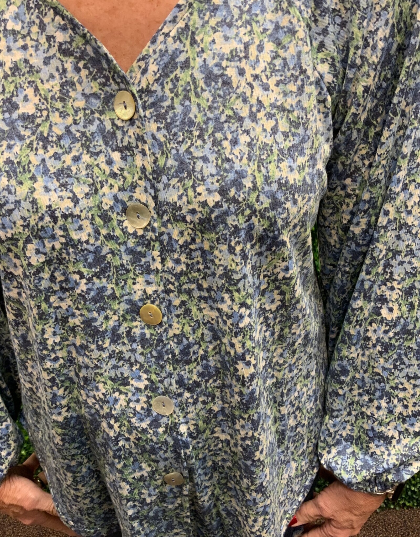 - Navy/White/Multi Floral V-Neck Button-Up Long Sleeve Top