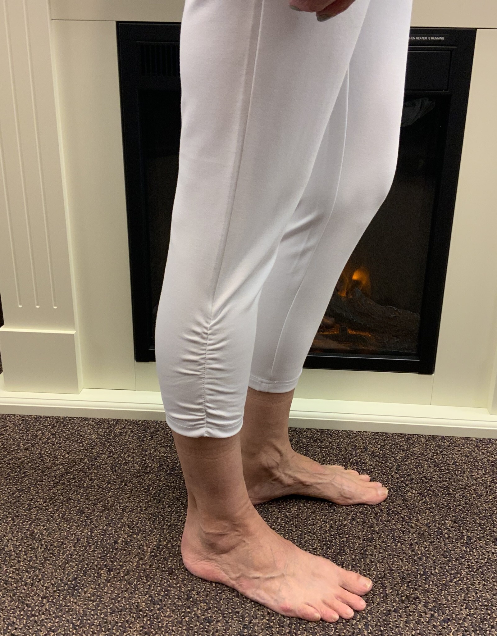 Lulu B White Ponte Capri Legging w/Tummy Control & Ruching