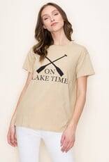- Sand Round Neck S/S On The Lake Graphic Tee
