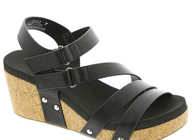 Footwear / Accessories