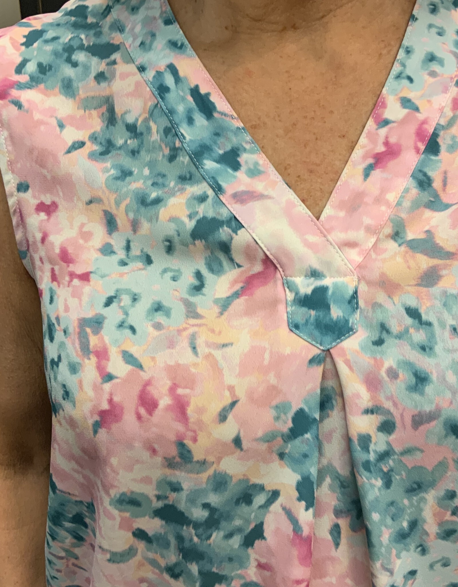 - Pink/Teal Watercolor Print Pleated V-Neck Sleeveless Top