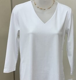 Lulu B White 3/4 Sleeve V-Neck Top