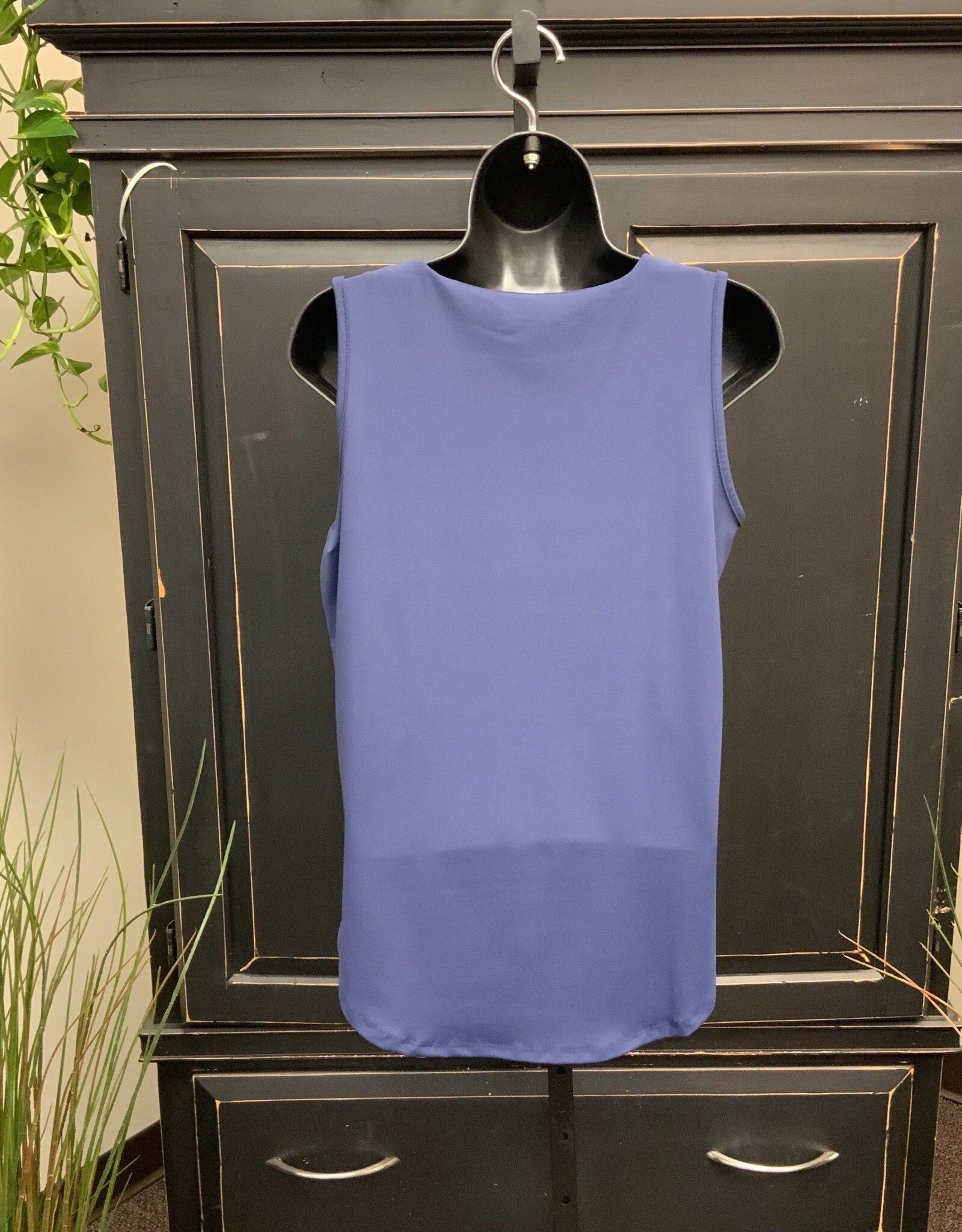Lulu B Navy Sleeveless Key Hole Top