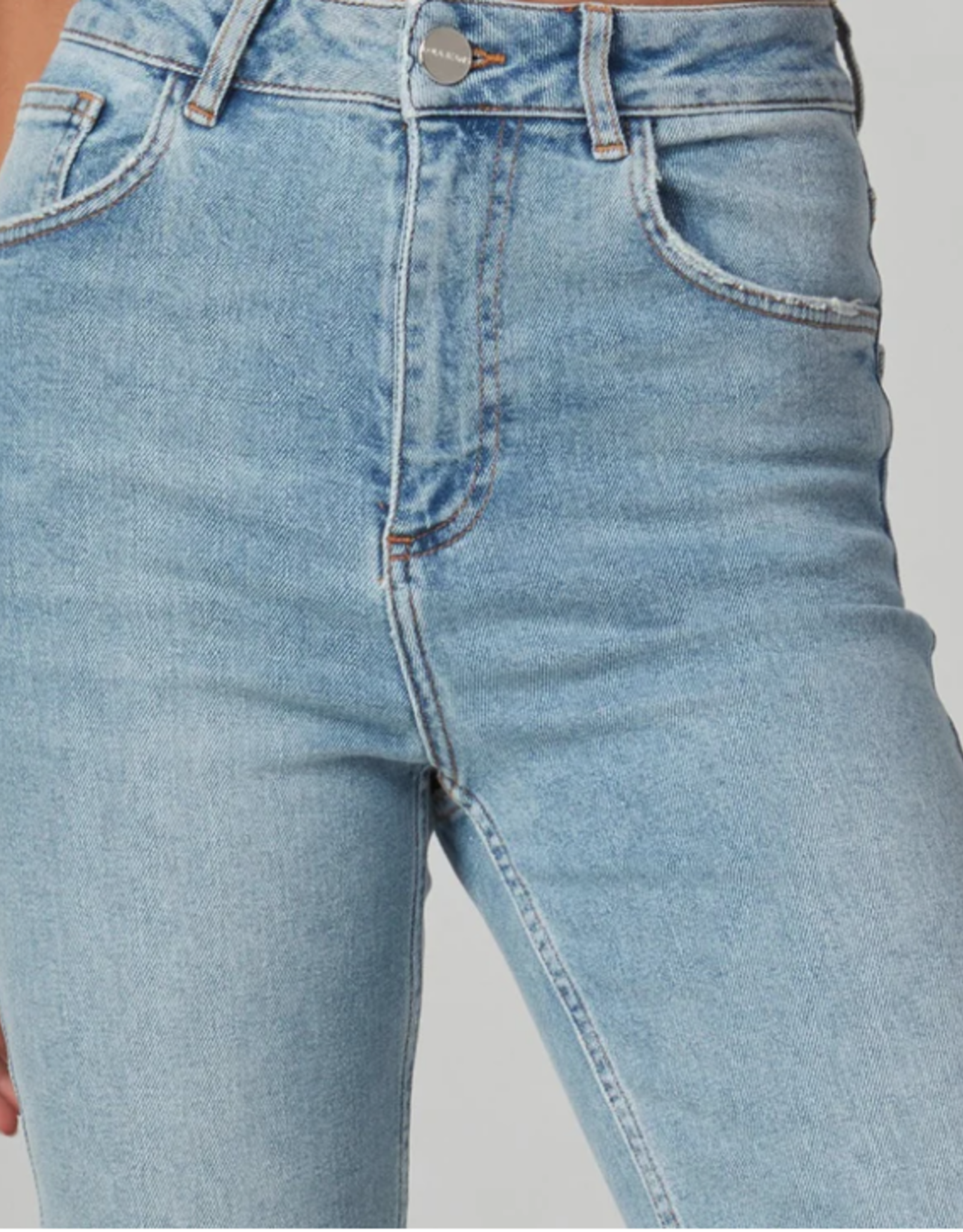 Lola Jeans Lola DENVER  Light Wash Denim Hi-Rise Straight Leg Jean CR