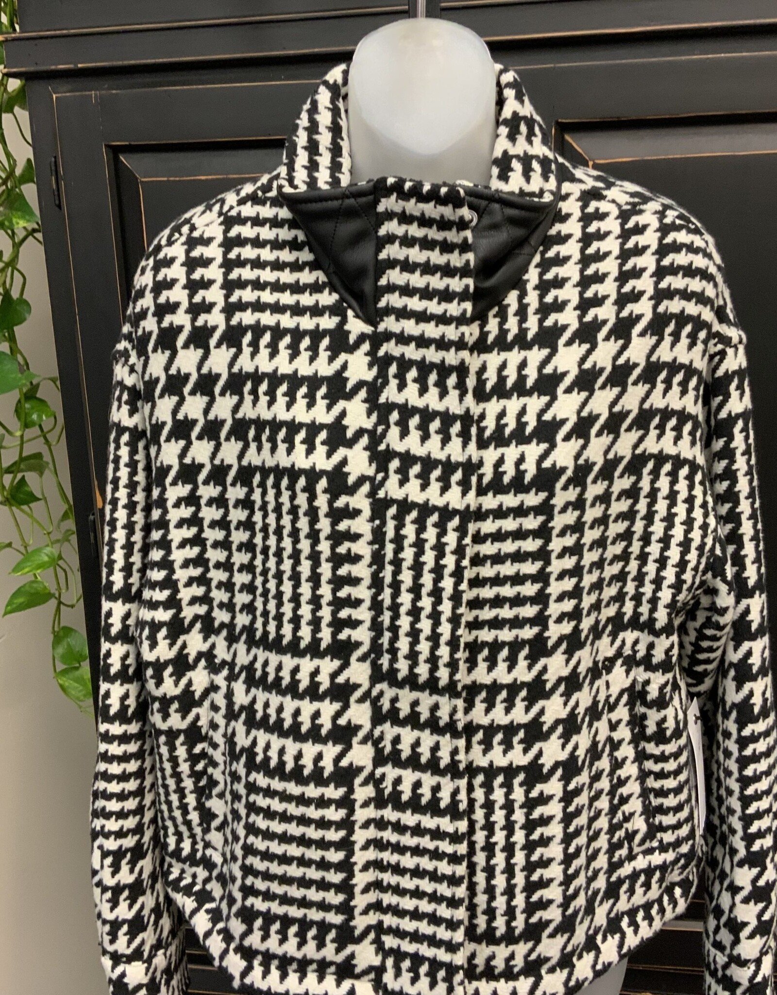 Tribal Tribal Black/White  Hounds Tooth Print Faux Leather Detail Jacket