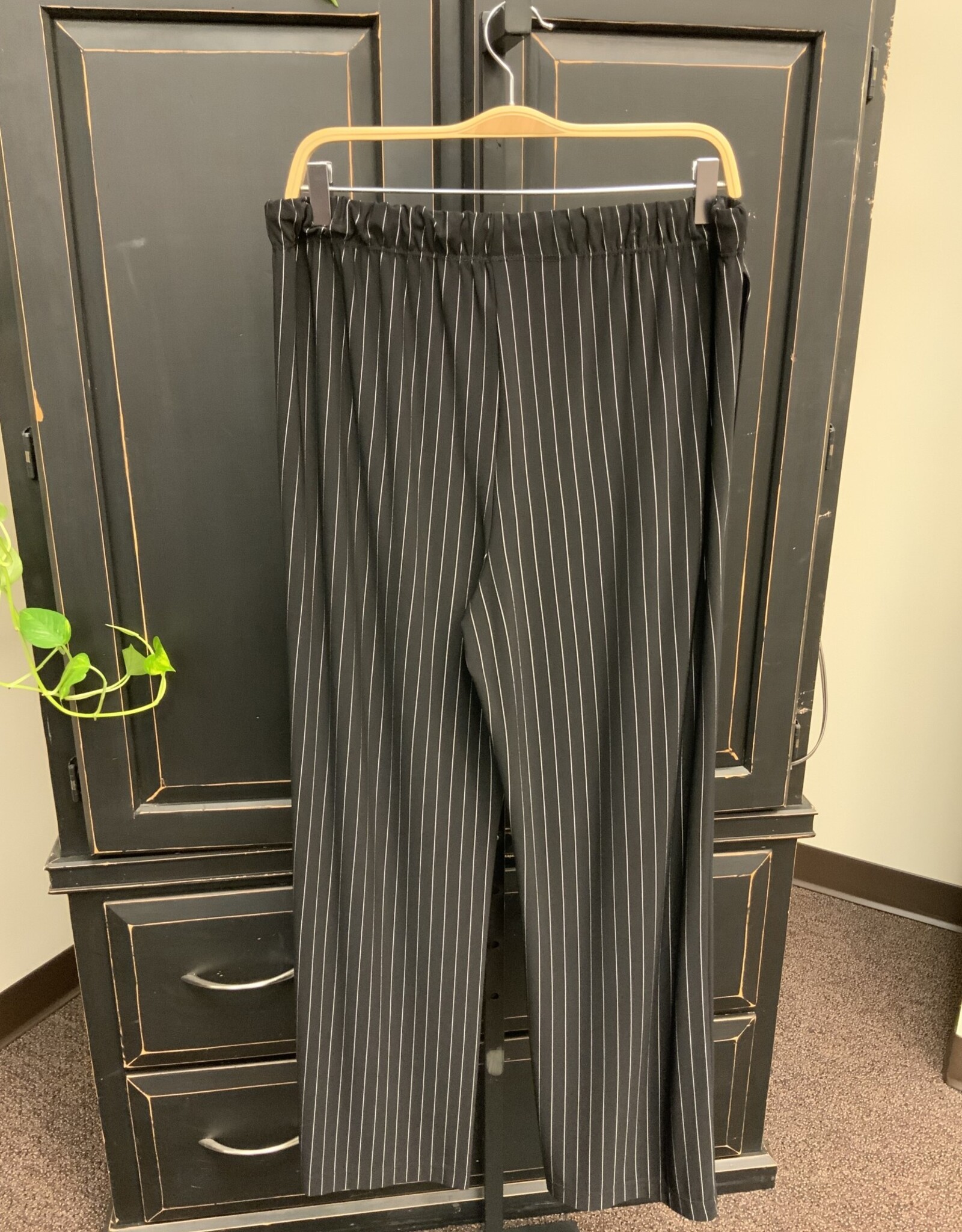 Pure Essence PURE  Essence 5762363  Black/Ivory  Pull On Drawstring Elastic Waist Pant AS