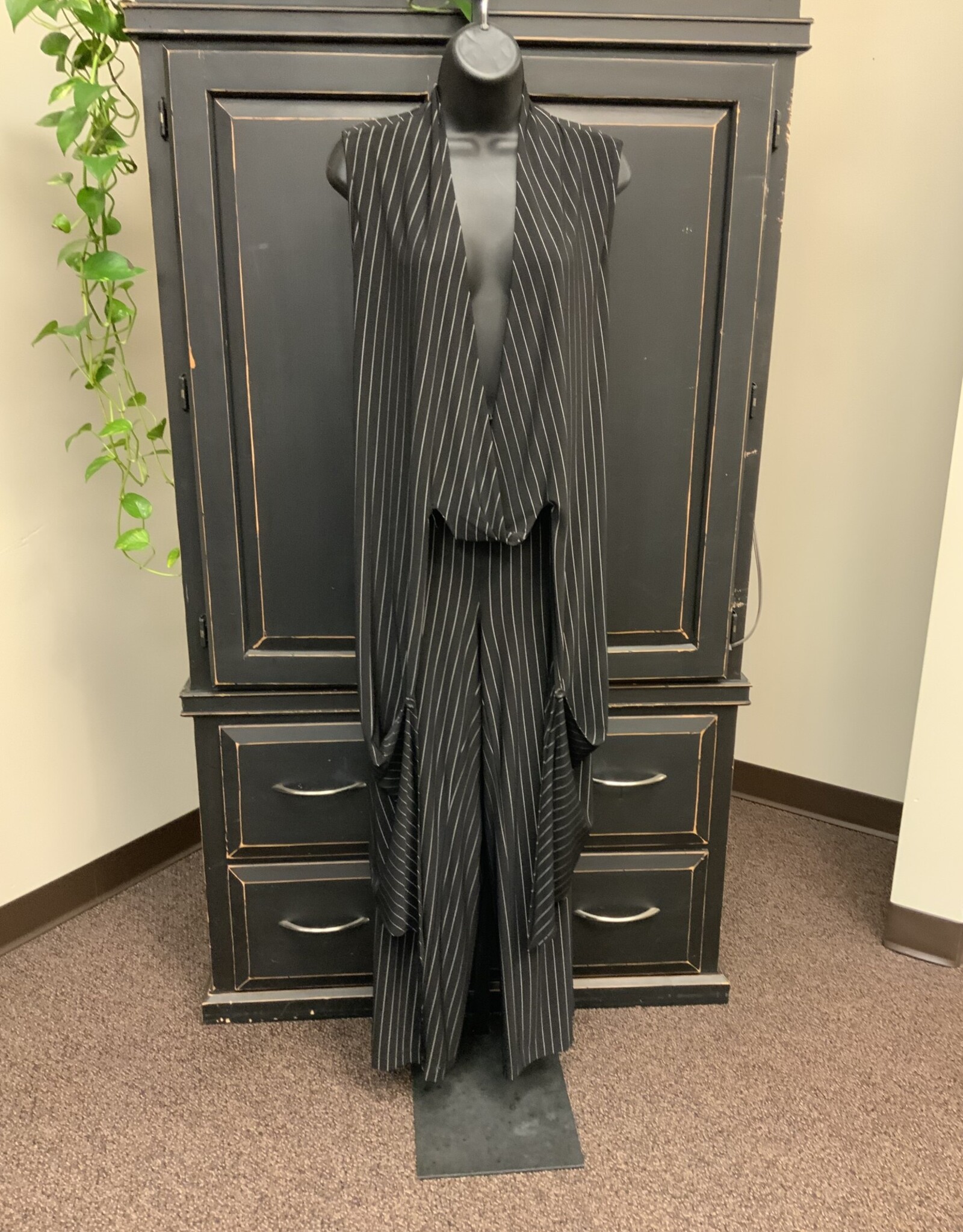 Pure Essence PURE  Essence Black/Ivory Pinstripe V- Neck  Pull Over Long Vest CS