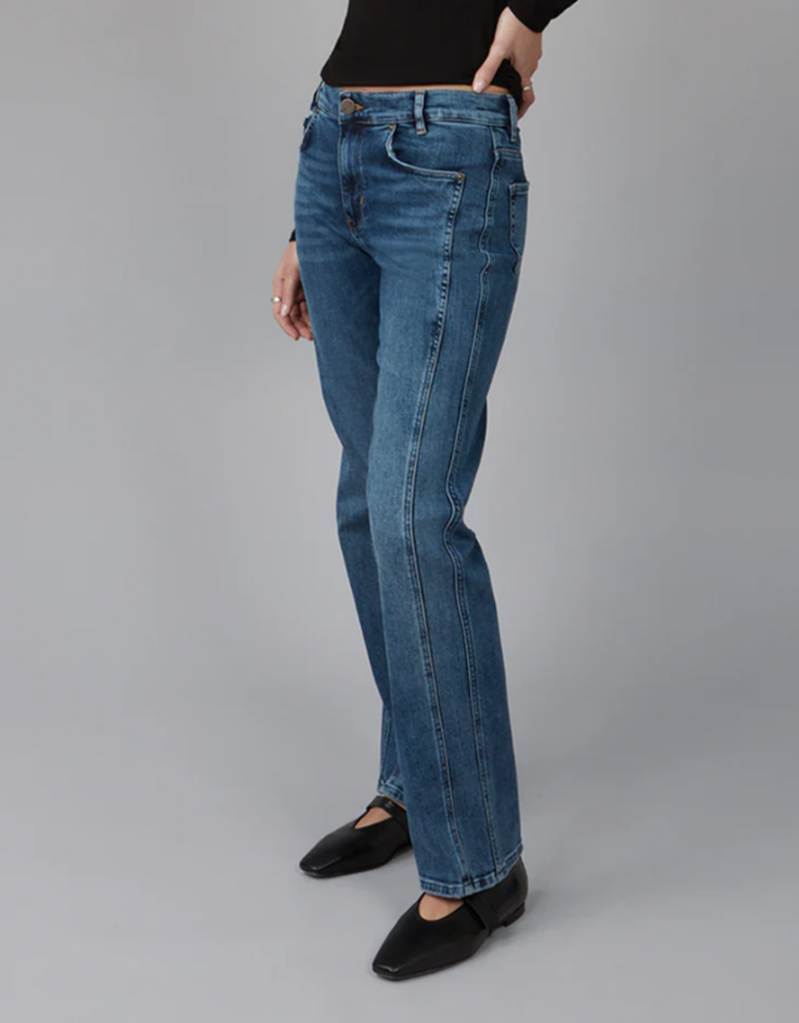 Lola Jeans Lola Jeans Jasper Med Wash Mid-Rise Straight Leg Denim Jean KH