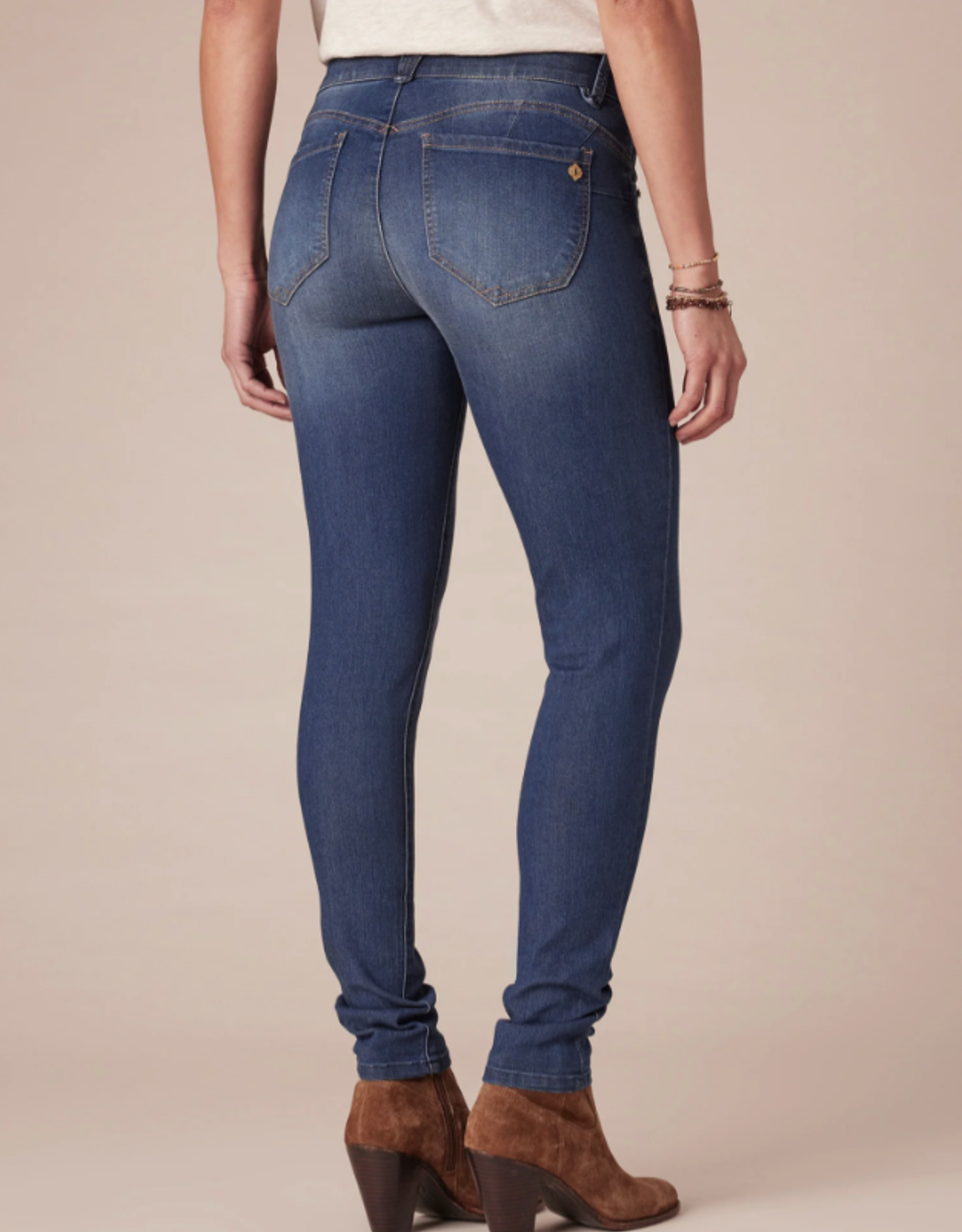 Democracy Democracy BP1105BBV2 Medium Wash Denim Skinny Petite Jean LH